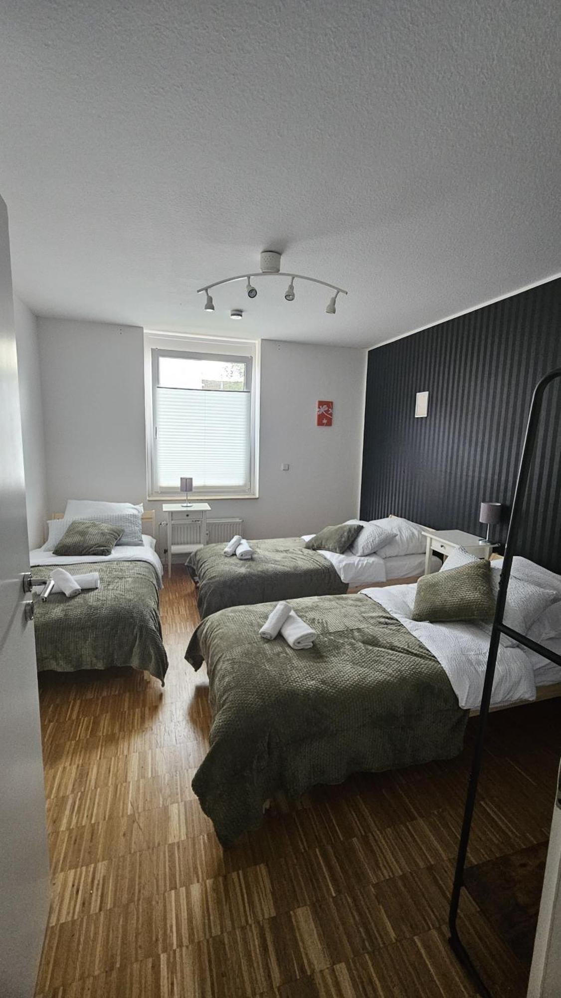 80 M2 Moderne Und Zentrale Wohnung In Hannover Mit Eigenem Parkplatz ภายนอก รูปภาพ