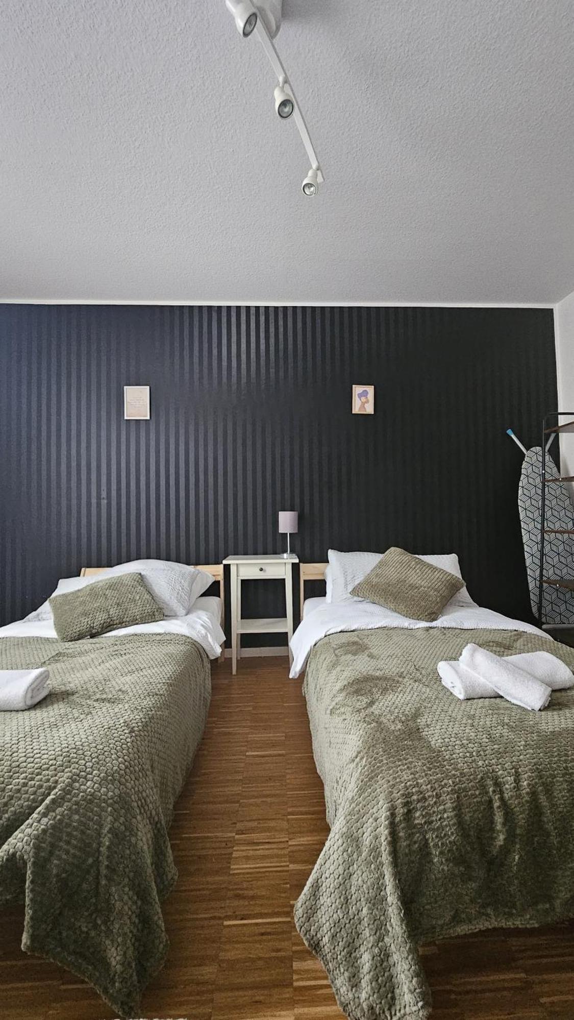 80 M2 Moderne Und Zentrale Wohnung In Hannover Mit Eigenem Parkplatz ภายนอก รูปภาพ